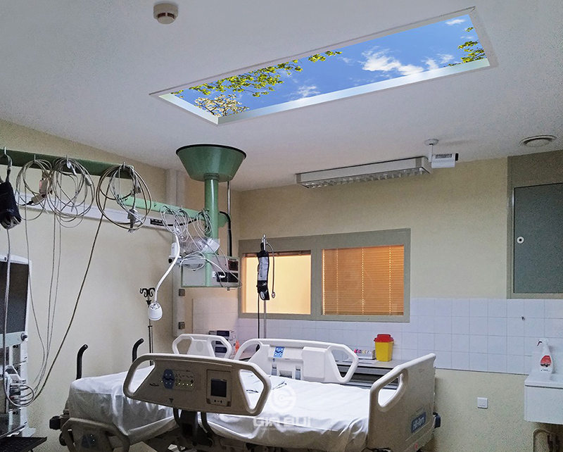 Chữa lành tâm hồn với trần nhà phát sáng tại bệnh viện Vendome, Pháp